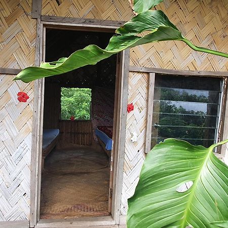 Island Paradise Bungalows Lenkuru Esterno foto